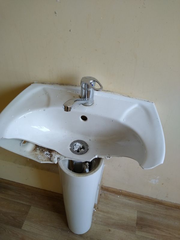 Bathtub Demolition in Sacramento, CA