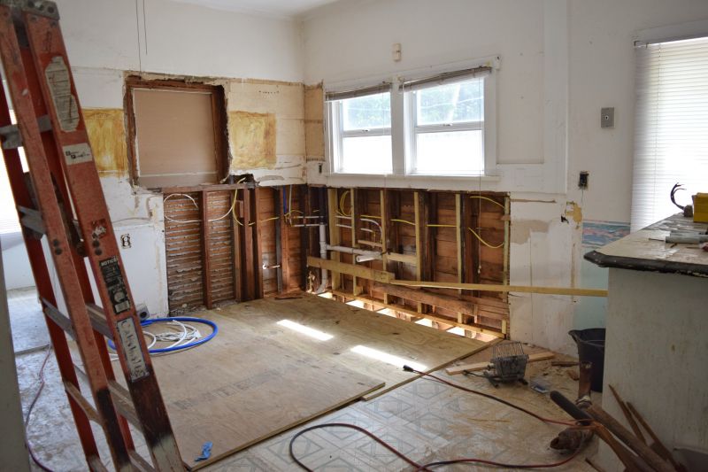 Bathtub Demolition in Sacramento, CA